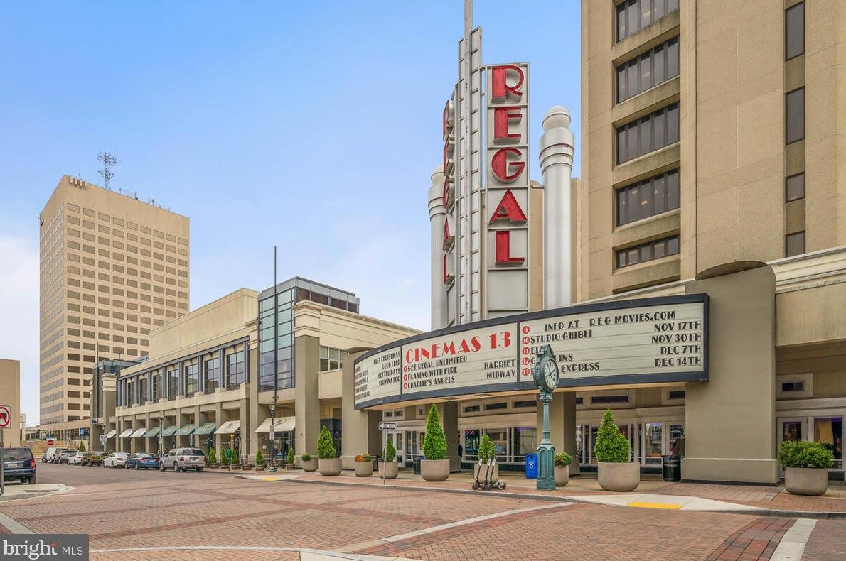 118 Monroe St, Rockville MD 20850-2502 exterior