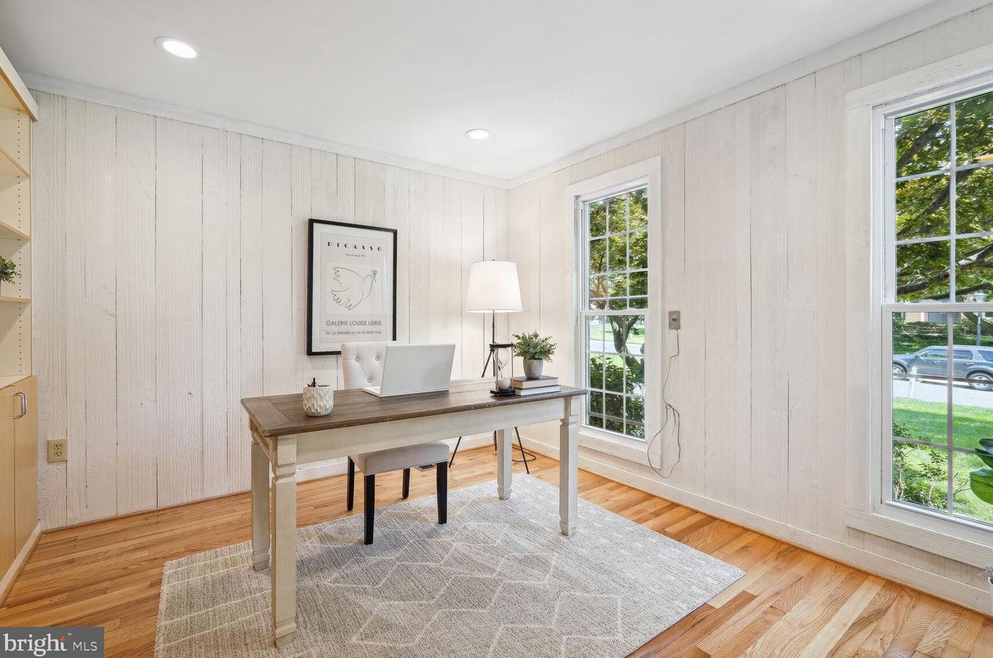 9813 Korman Ct, Rockville MD 20854-2042 exterior