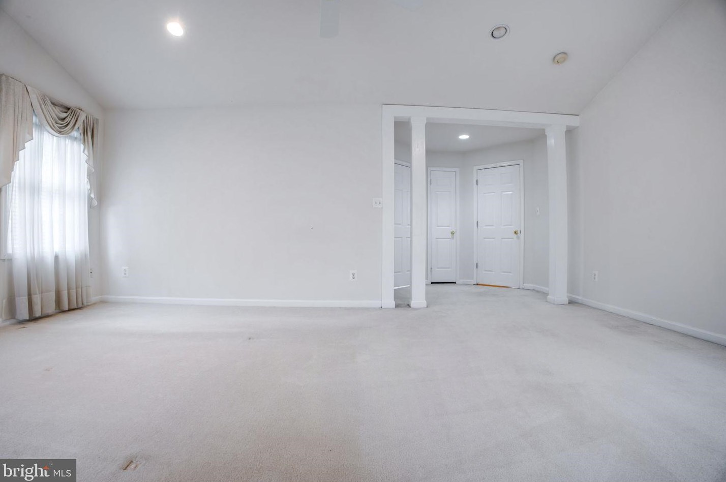 433 Bonifant Rd, Silver Spring MD 20905-5950 exterior