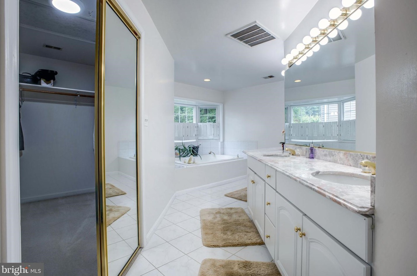 433 Bonifant Rd, Silver Spring MD 20905-5950 exterior