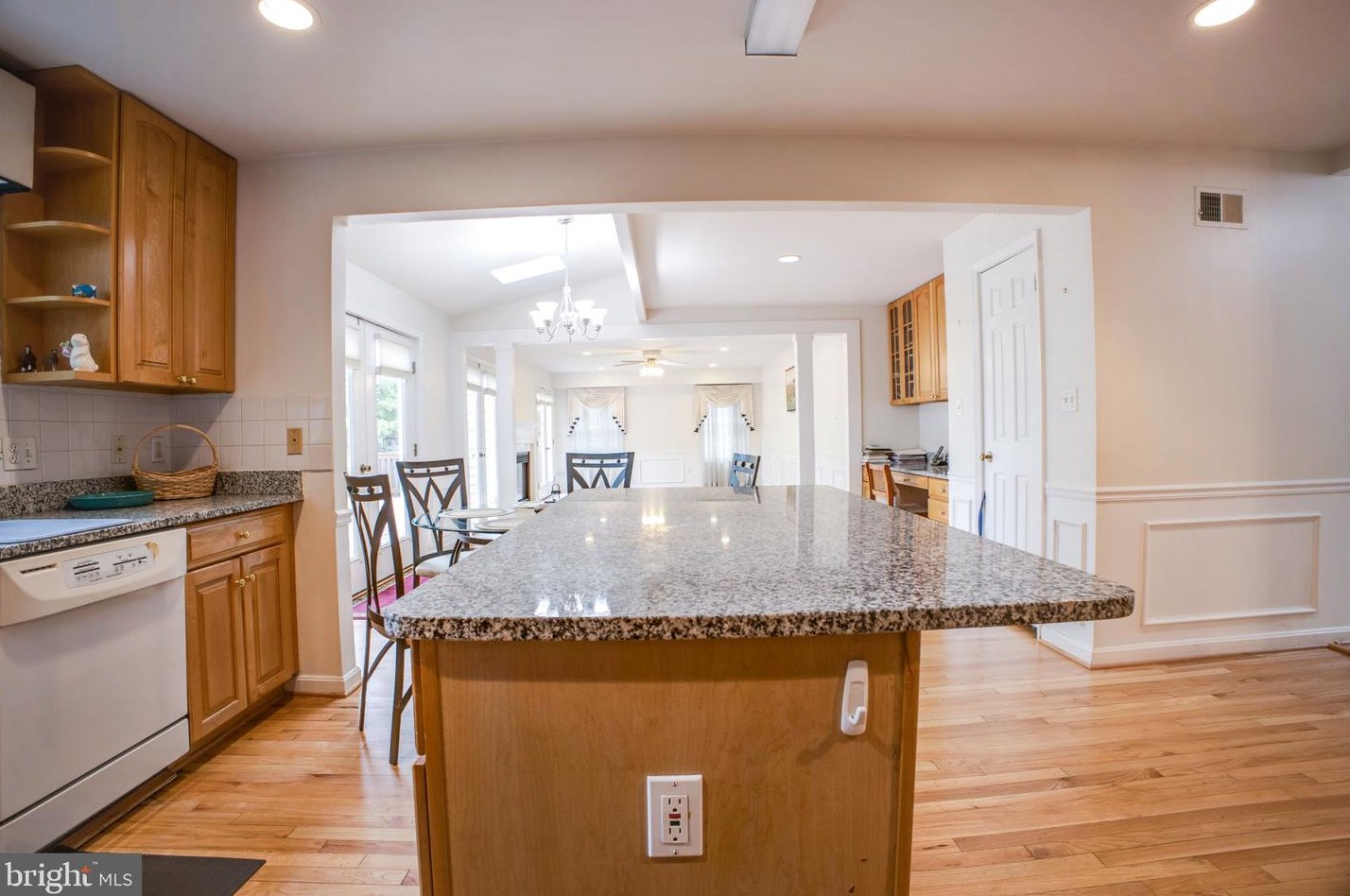 433 Bonifant Rd, Silver Spring MD 20905-5950 exterior