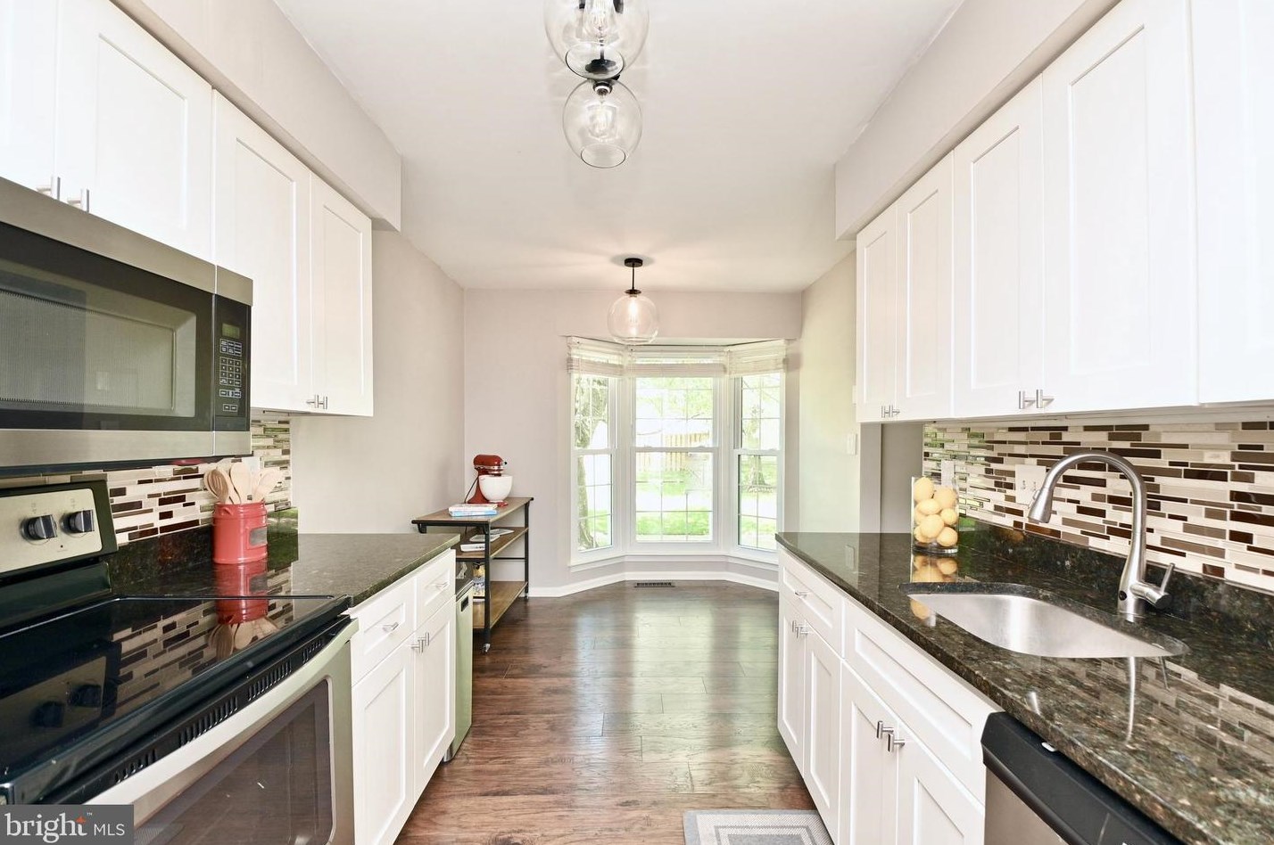 16 Capricorn Ct, Rockville MD 20855-2567 exterior