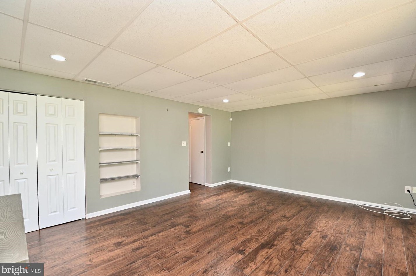 16 Capricorn Ct, Rockville MD 20855-2567 exterior