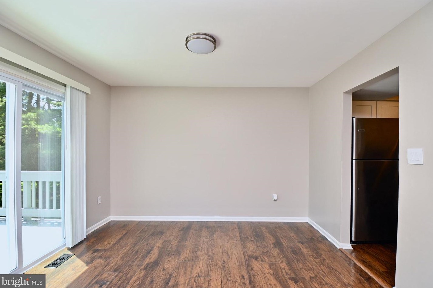 16 Capricorn Ct, Rockville MD 20855-2567 exterior