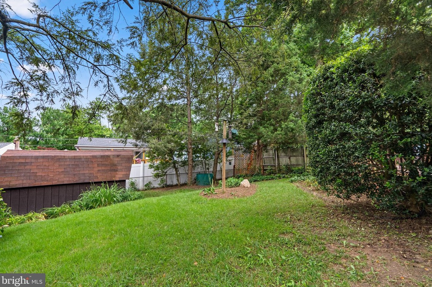 2708 Weisman Rd, Silver Spring MD 20902-2141 exterior