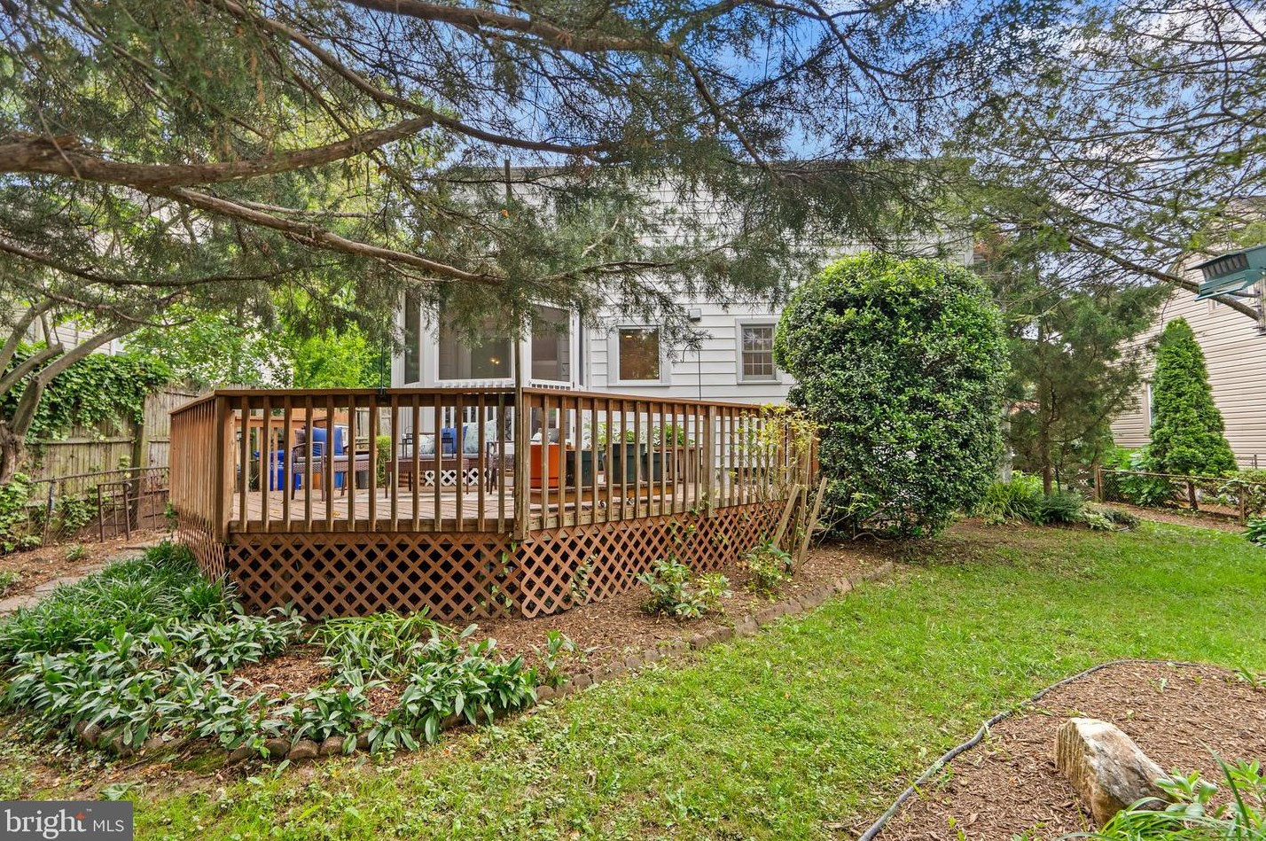 2708 Weisman Rd, Silver Spring MD 20902-2141 exterior