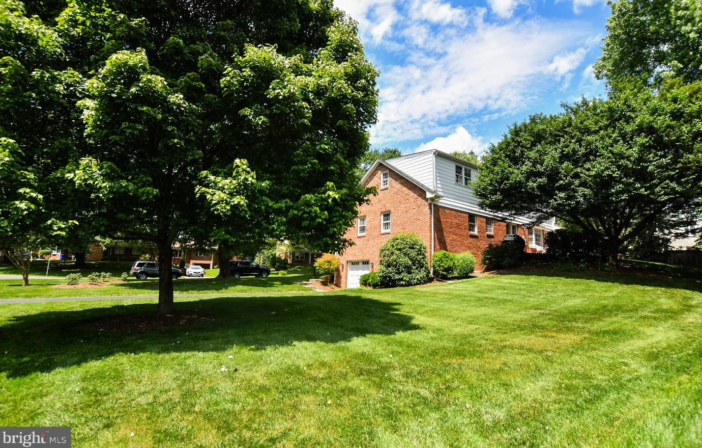 11801 Renick Ln, Silver Spring MD 20904-2871 exterior