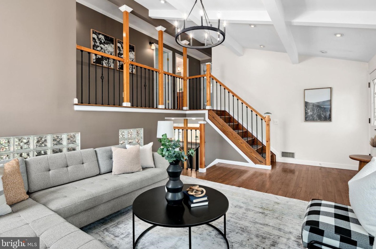 2304 Mcauliffe Dr, Rockville MD 20851-1550 exterior