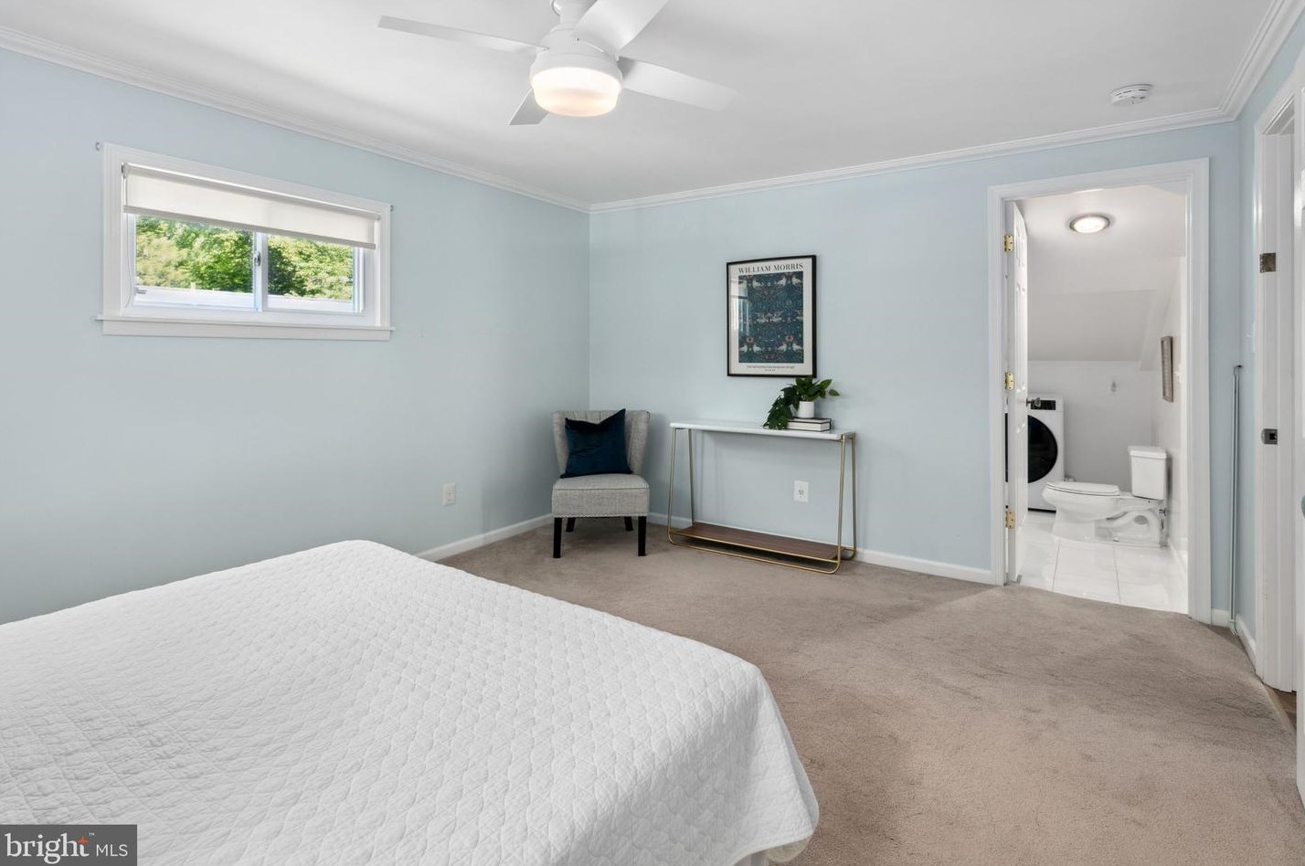 2304 Mcauliffe Dr, Rockville MD 20851-1550 exterior