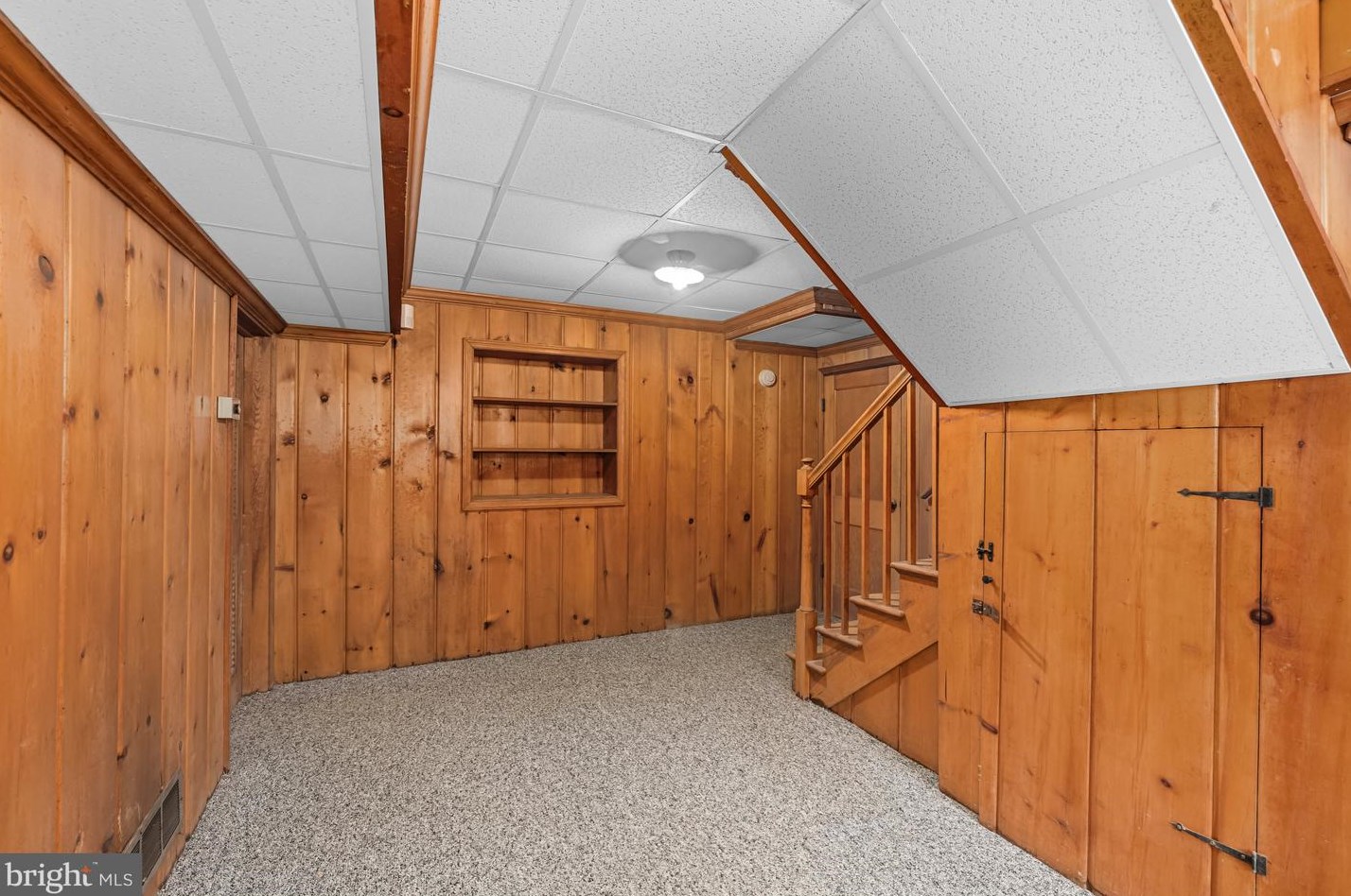 3601 Dunlop St, Bethesda MD 20815-5924 exterior