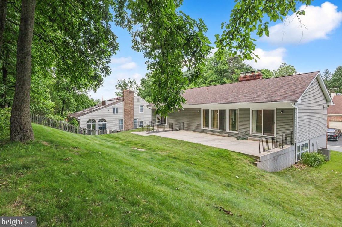 2005 Alabaster Dr, Silver Spring MD 20904-5306 exterior