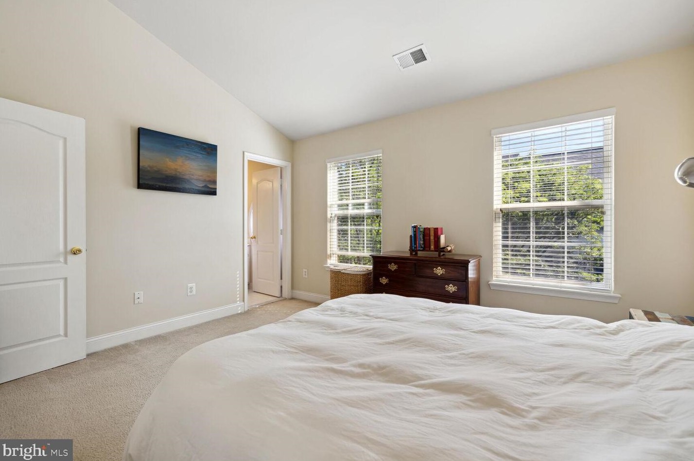 910 Havencrest St, Rockville MD 20850-6086 exterior