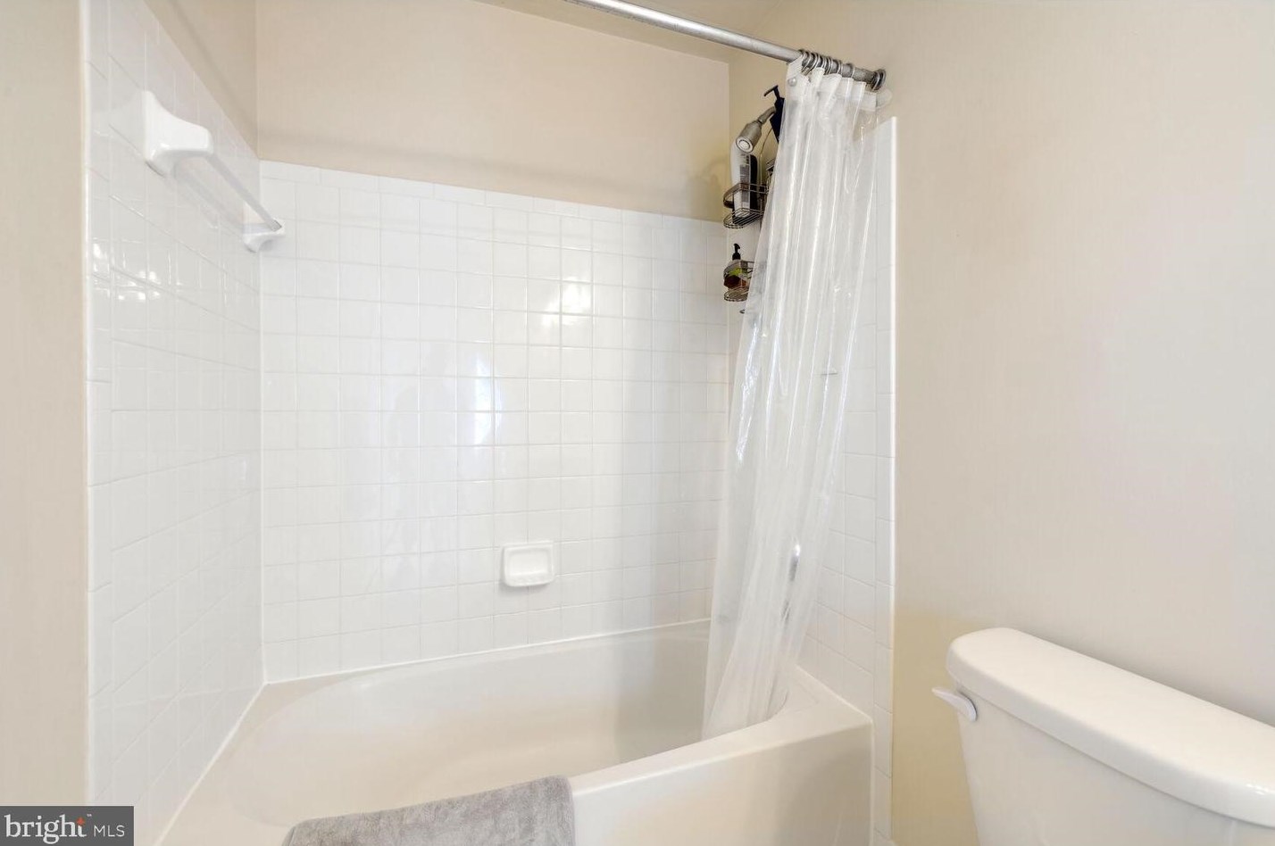 910 Havencrest St, Rockville MD 20850-6086 exterior