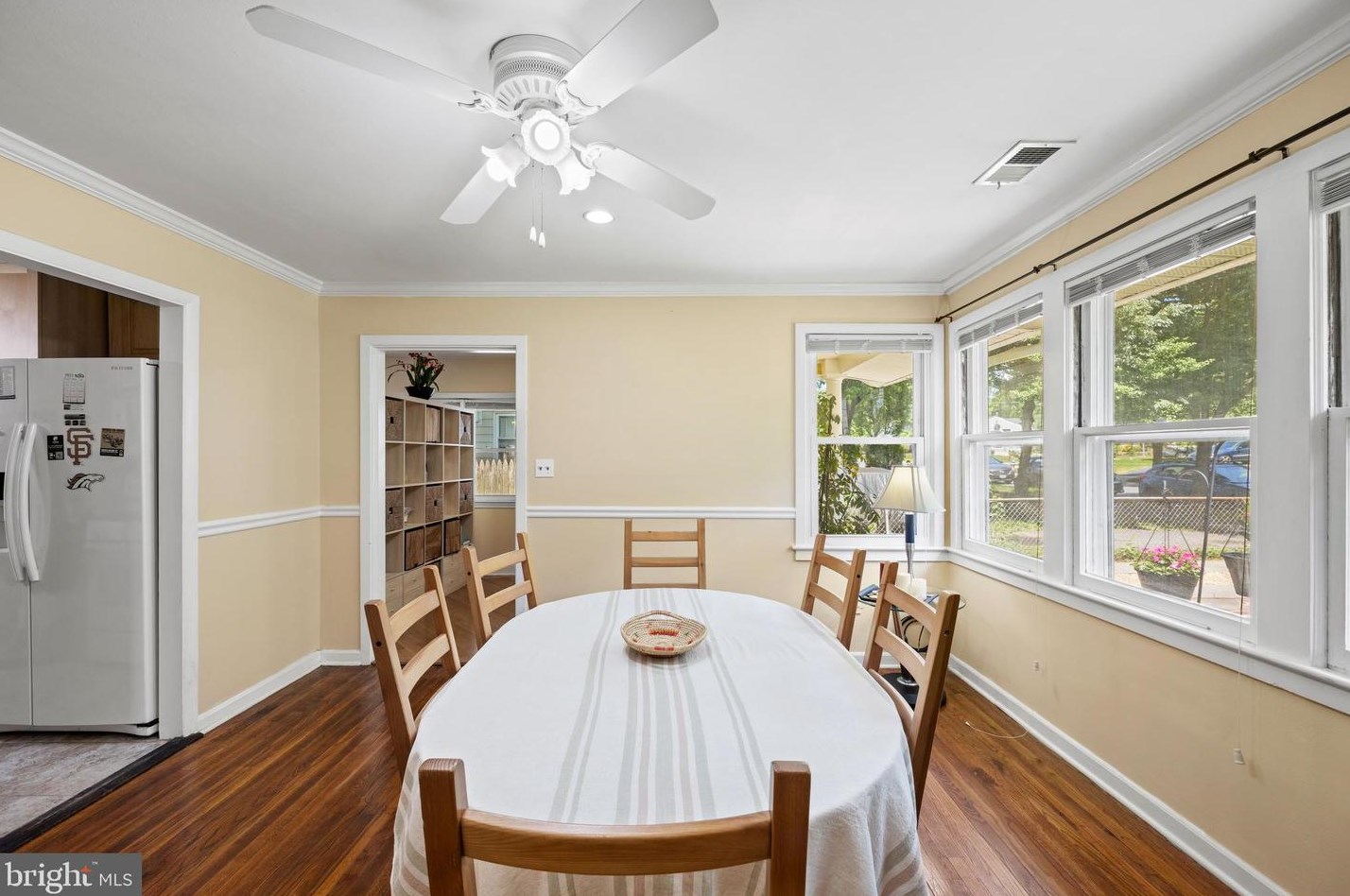 1127 Lewis Ave, Rockville MD 20851-2330 exterior