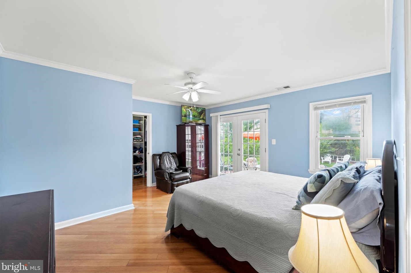 1127 Lewis Ave, Rockville MD 20851-2330 exterior