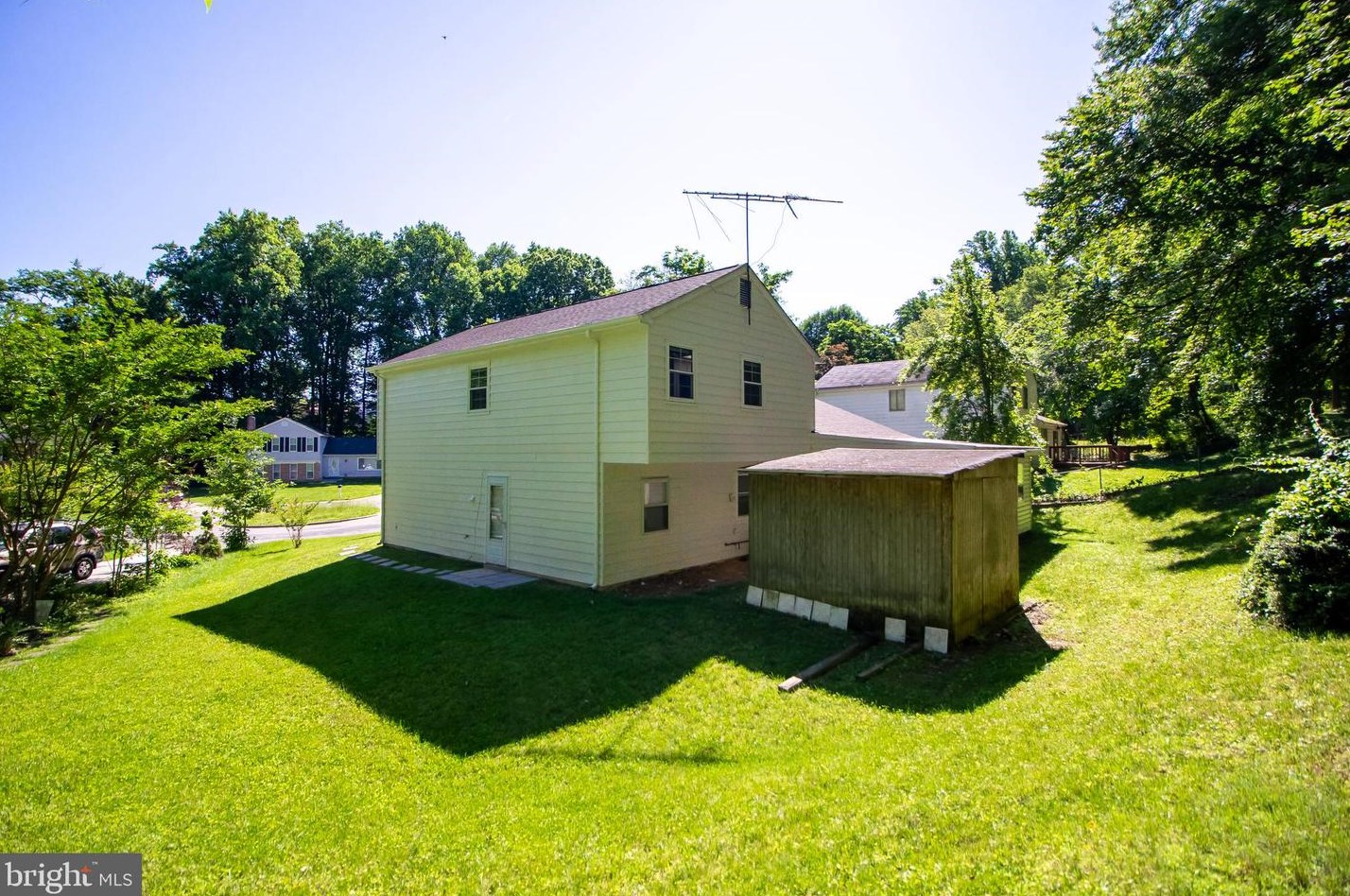 1820 Middlevale Ter, Silver Spring MD 20906-3350 exterior