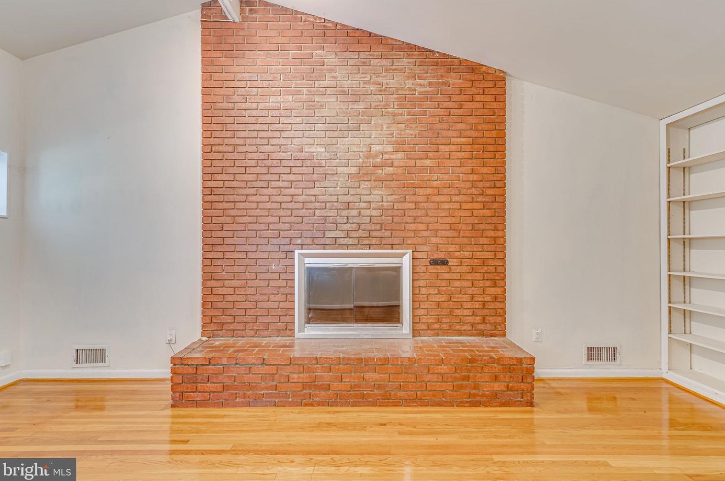 11216 Bybee St, Silver Spring MD 20902-3205 exterior