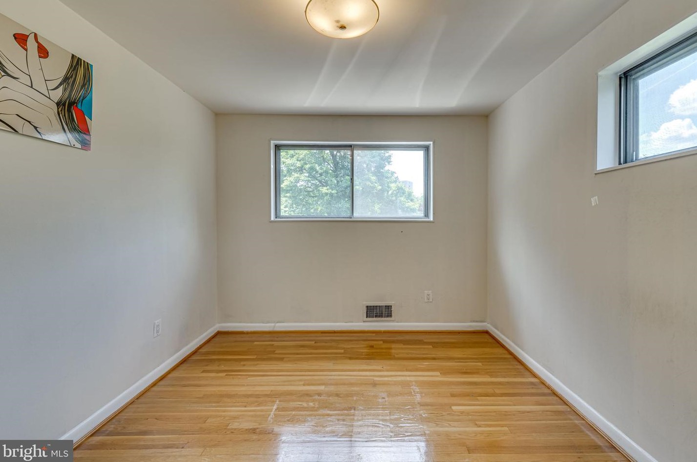 11216 Bybee St, Silver Spring MD 20902-3205 exterior