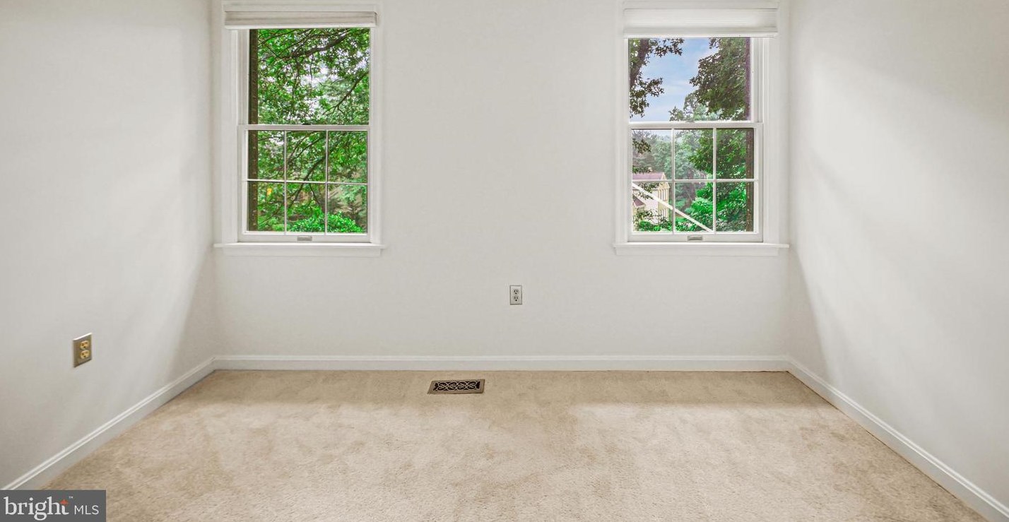 14547 Jaystone Dr, Silver Spring MD 20905-7410 exterior