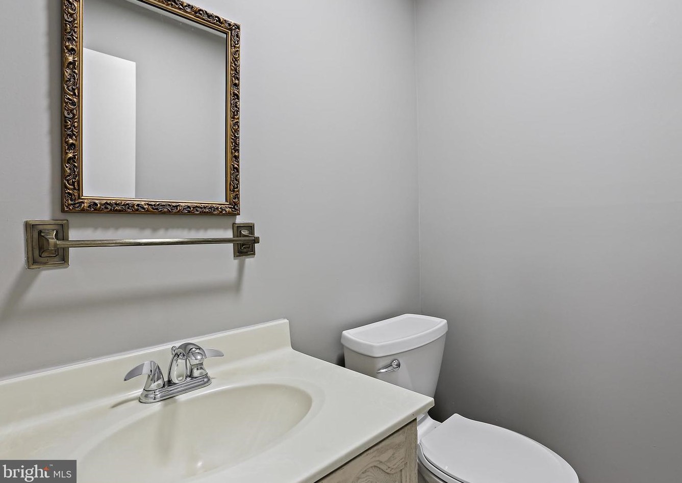 11360 Empire Ln, Rockville MD 20852-2869 exterior