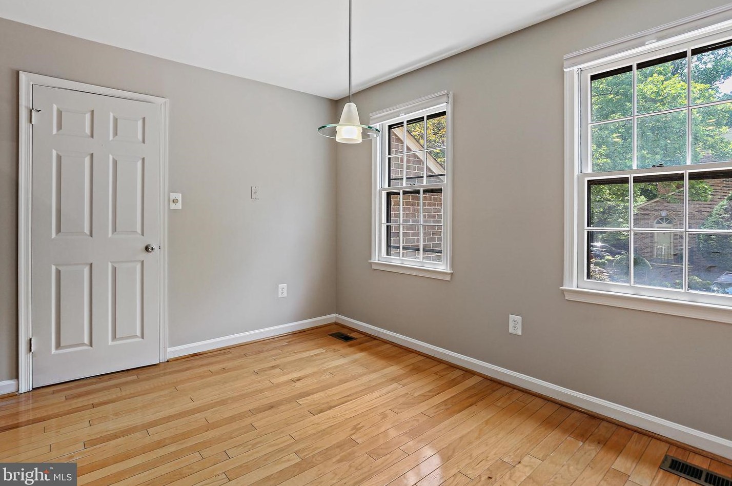 11360 Empire Ln, Rockville MD 20852-2869 exterior