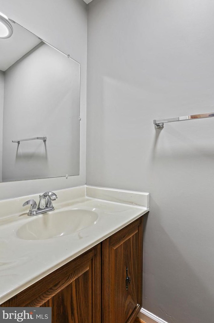 11360 Empire Ln, Rockville MD 20852-2869 exterior