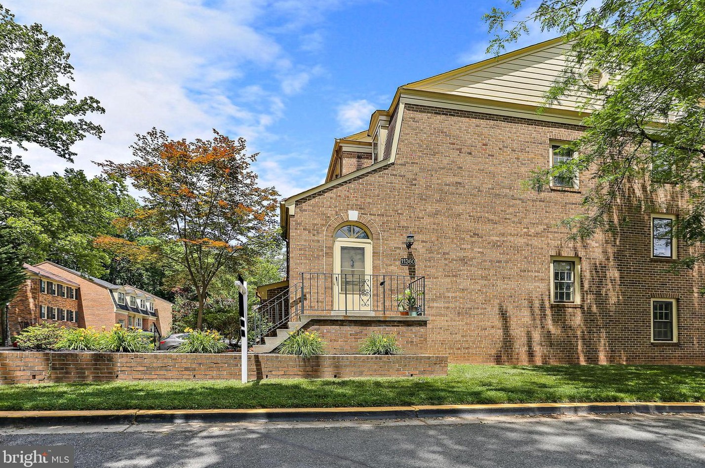 11360 Empire Ln, Rockville MD 20852-2869 exterior