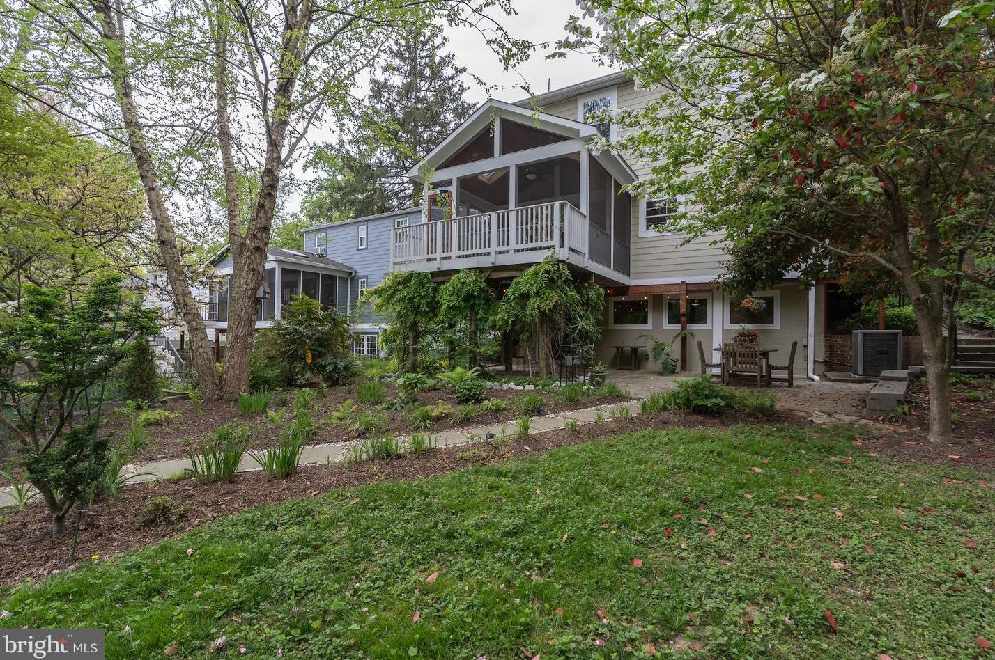 10009 Menlo Ave, Silver Spring MD 20910-1056 exterior