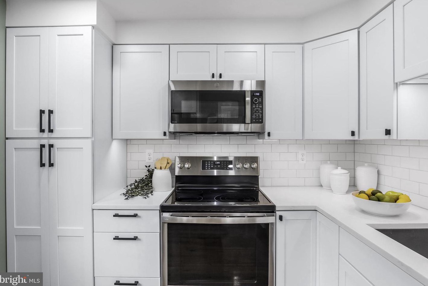 19007 Coltfield Ct, Gaithersburg MD  20886-3952 exterior