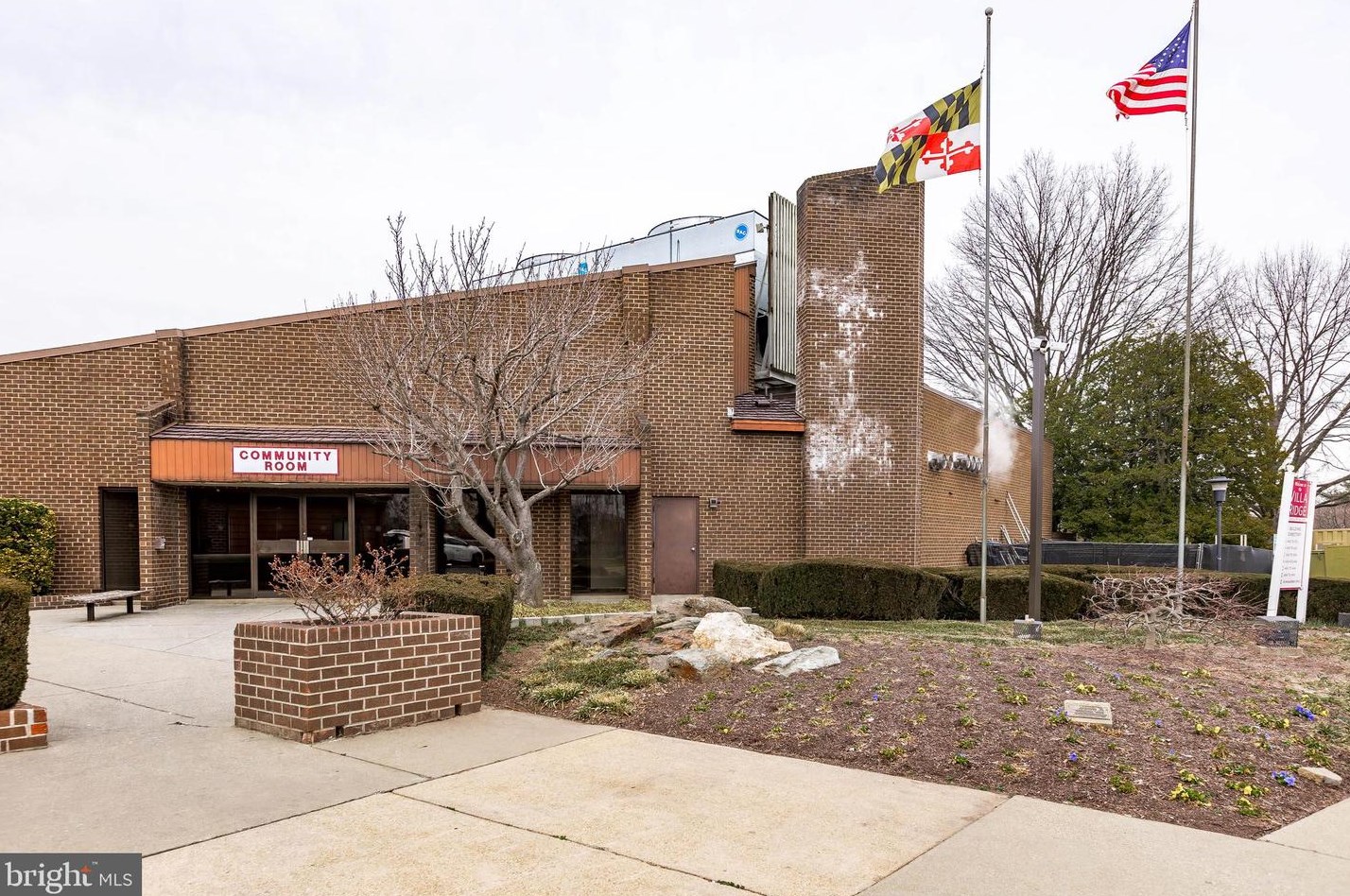 448 Girard St, Gaithersburg MD  20877-3318 exterior