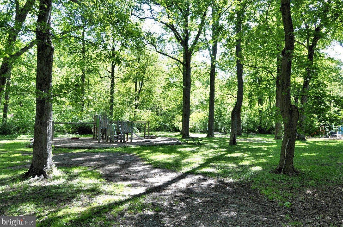 8134 Hartford Ave, Silver Spring MD 20910-5311 exterior