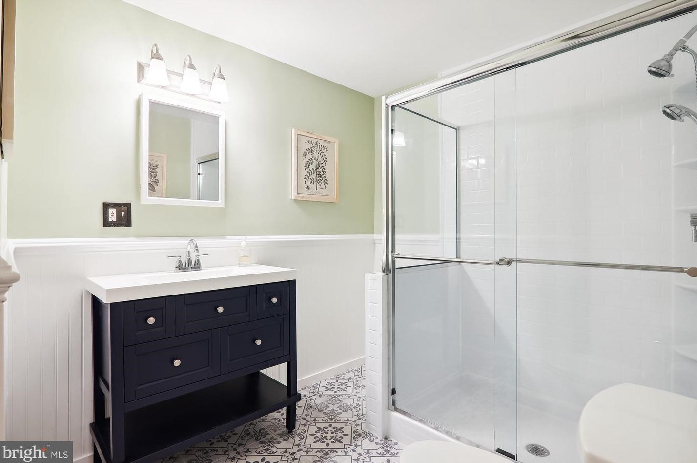 8134 Hartford Ave, Silver Spring MD 20910-5311 exterior