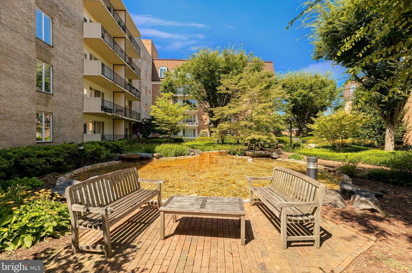 8101 Connecticut Ave, Bethesda MD  20815-2810 exterior