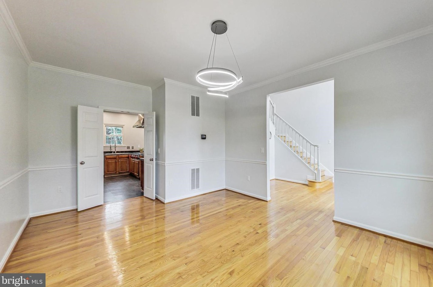 9300 Huntmaster Rd, Gaithersburg MD 20882-1332 exterior