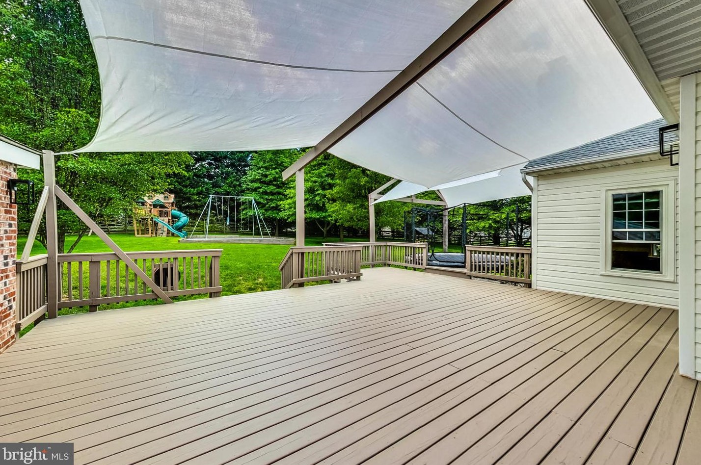 9300 Huntmaster Rd, Gaithersburg MD 20882-1332 exterior