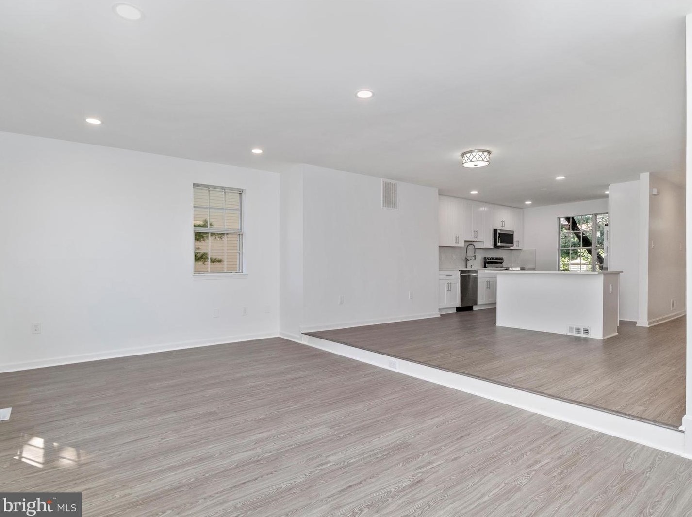 3930 Ferrara Dr, Silver Spring MD 20906-4763 exterior