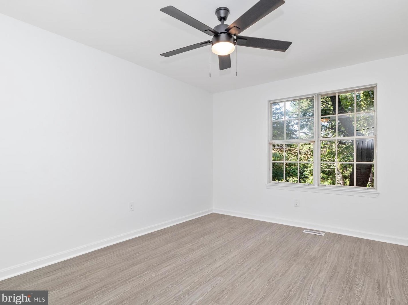 3930 Ferrara Dr, Silver Spring MD 20906-4763 exterior