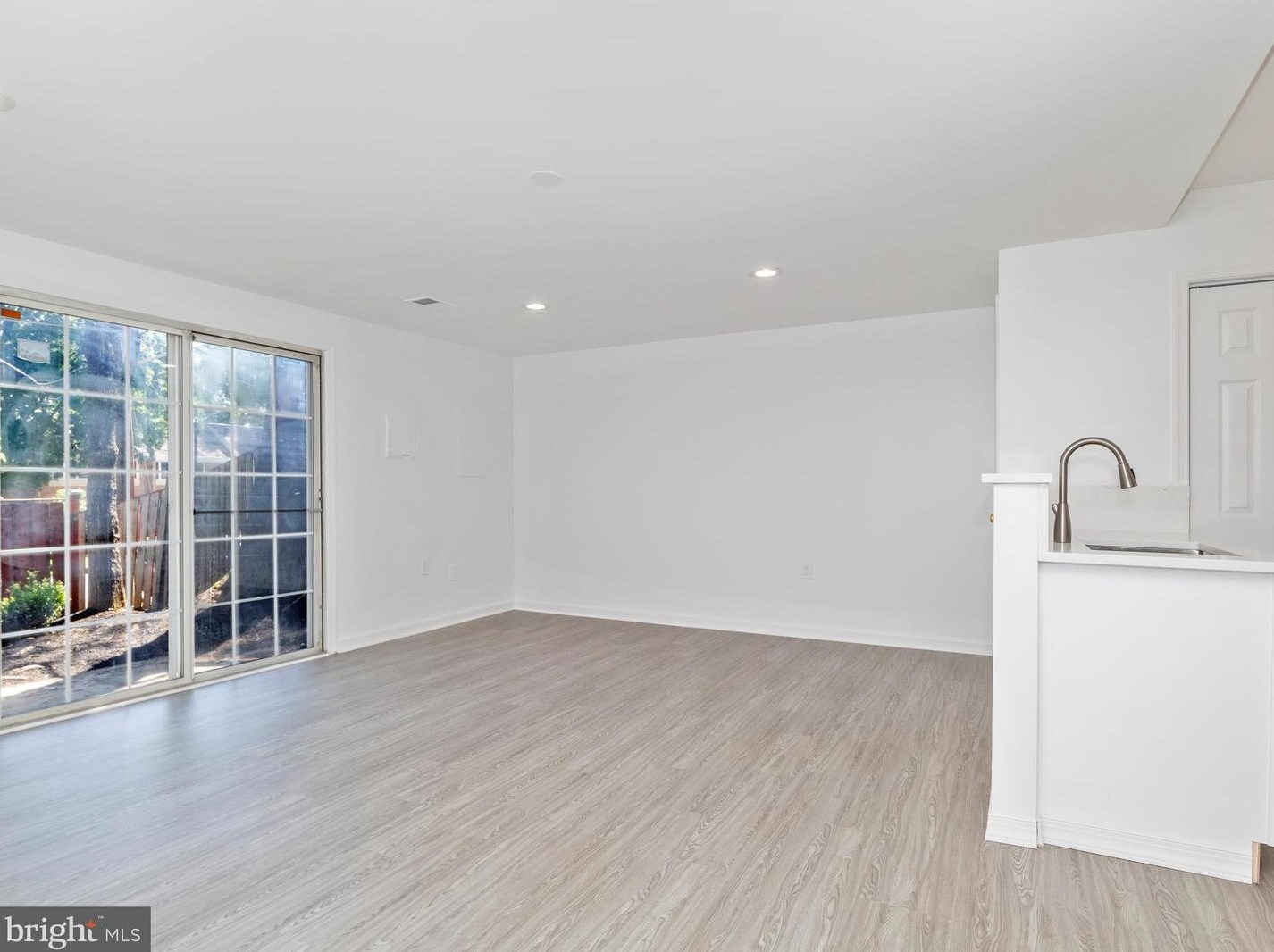 3930 Ferrara Dr, Silver Spring MD 20906-4763 exterior