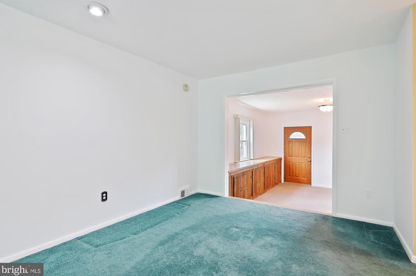 14312 Blackmon Dr, Rockville MD 20853-2144 exterior