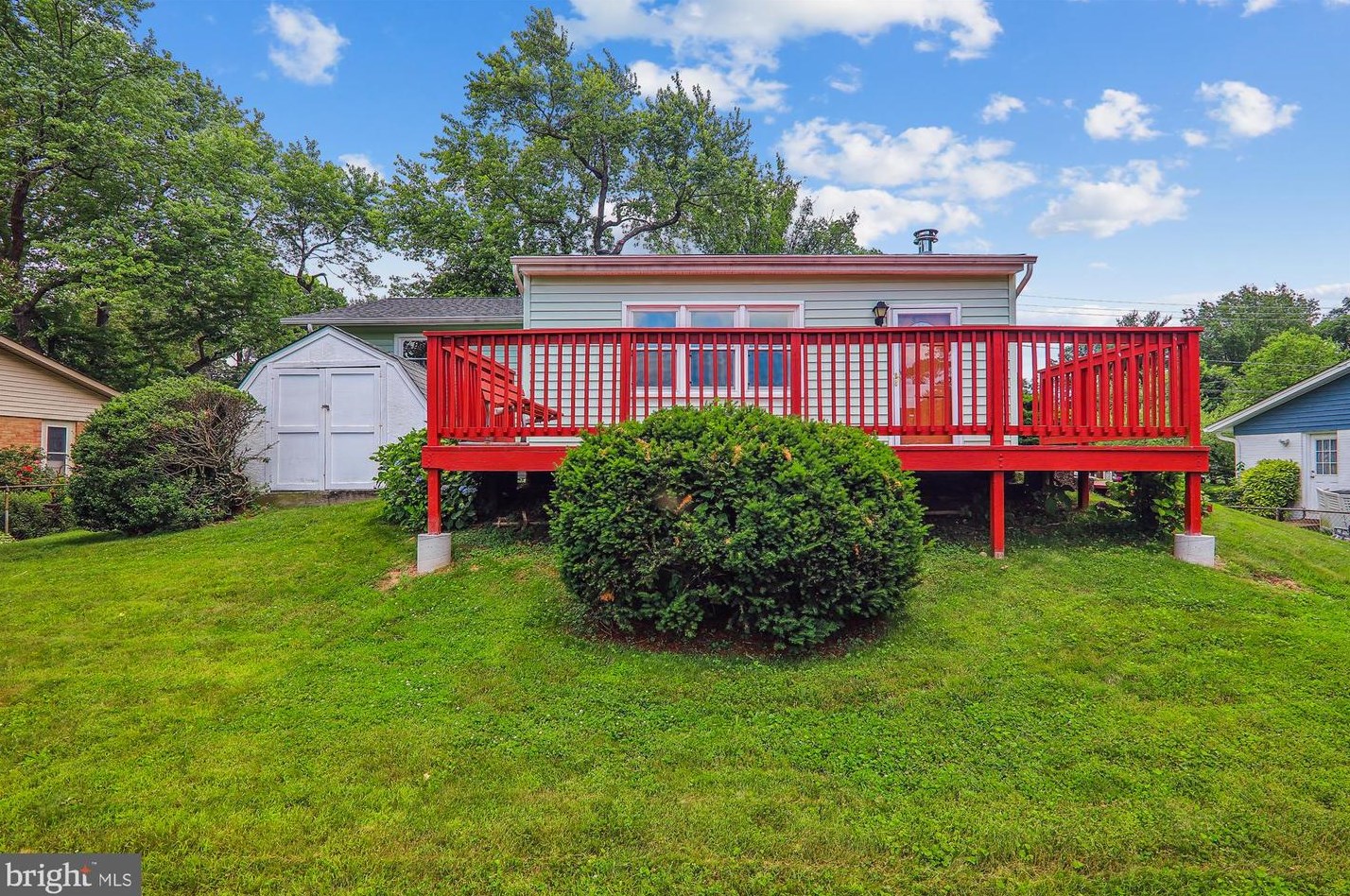 14312 Blackmon Dr, Rockville MD 20853-2144 exterior