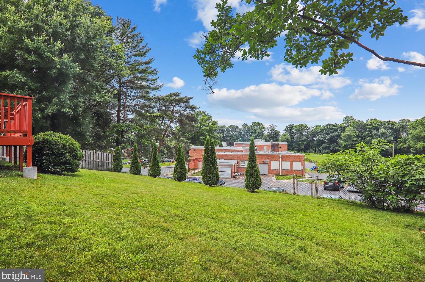 14312 Blackmon Dr, Rockville MD 20853-2144 exterior