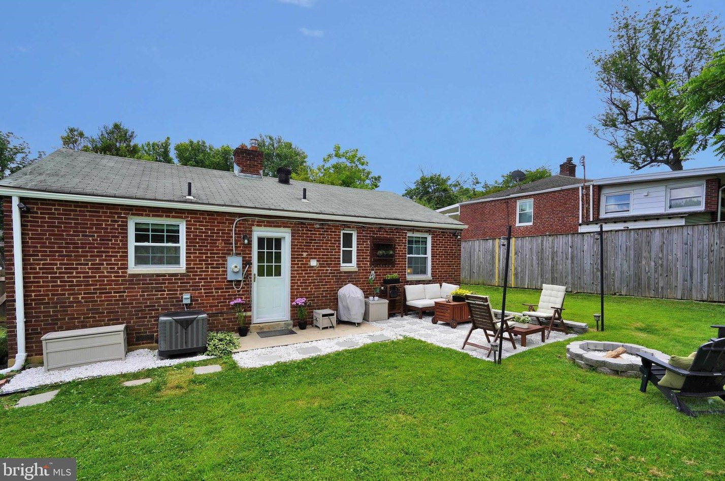 2411 Darrow St, Silver Spring MD 20902-4919 exterior