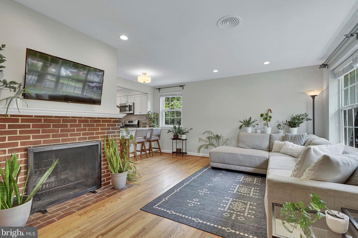 2411 Darrow St, Silver Spring MD 20902-4919 exterior