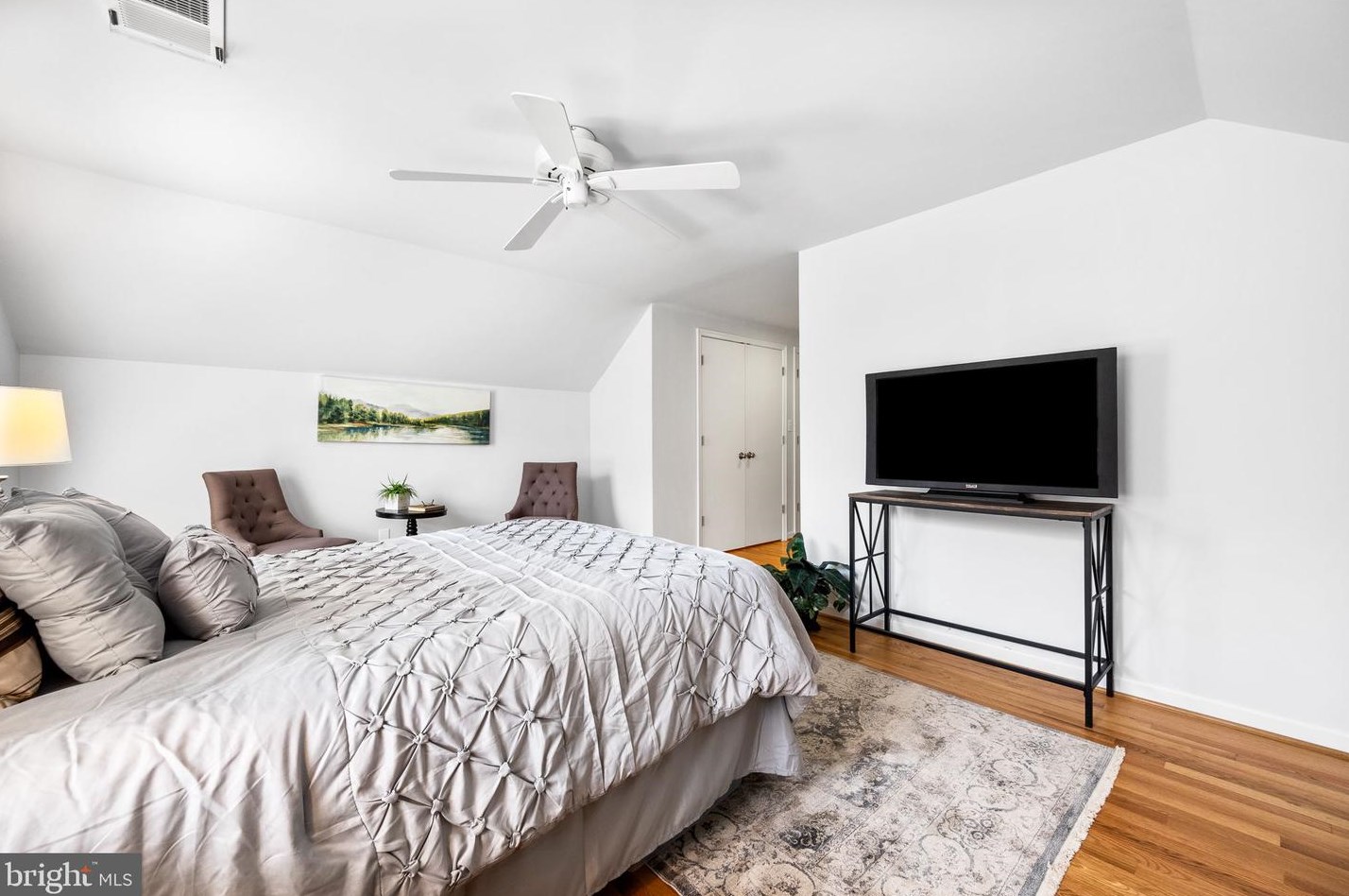 1216 Fallsmead Way, Rockville MD 20854-5549 exterior