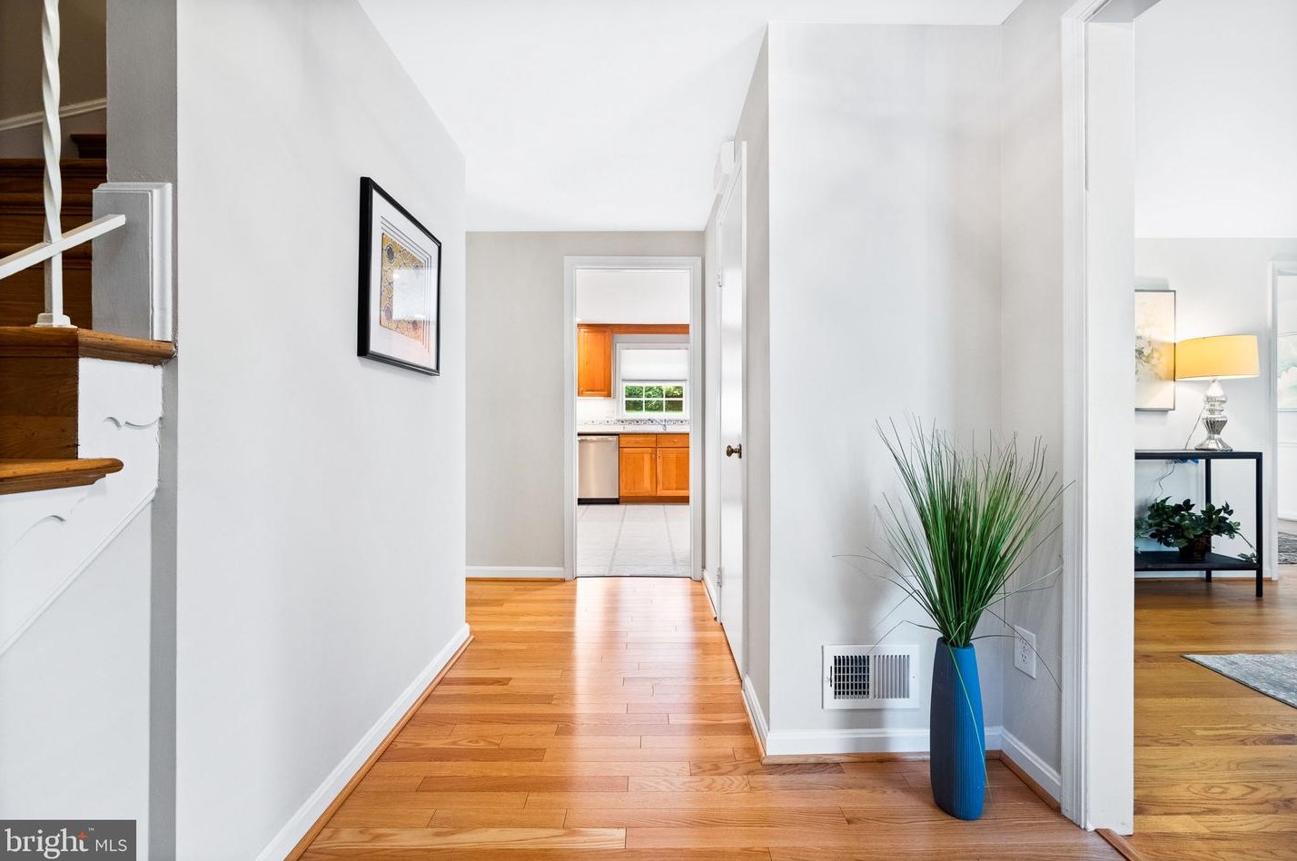 1216 Fallsmead Way, Rockville MD 20854-5549 exterior