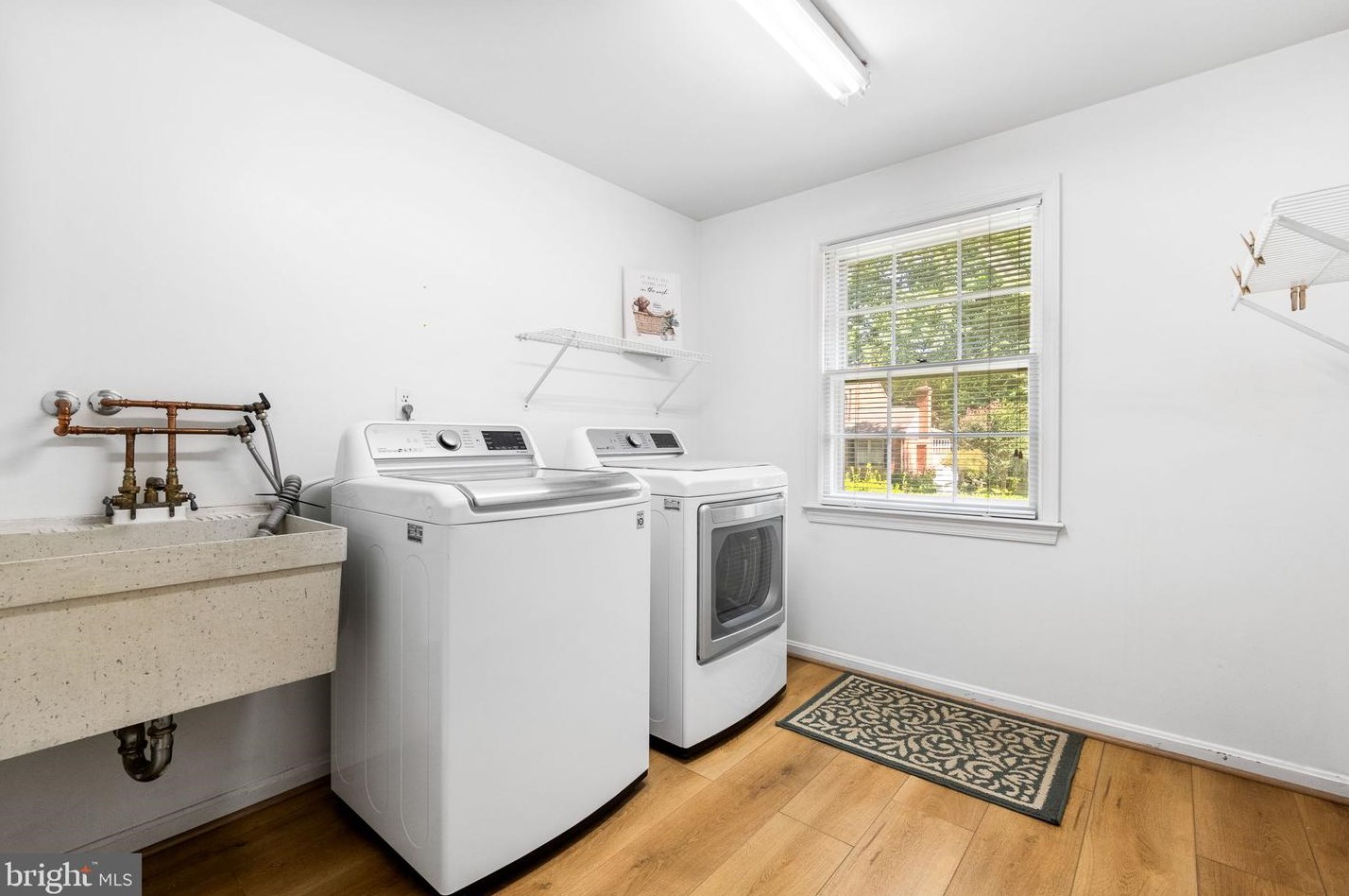 1216 Fallsmead Way, Rockville MD 20854-5549 exterior