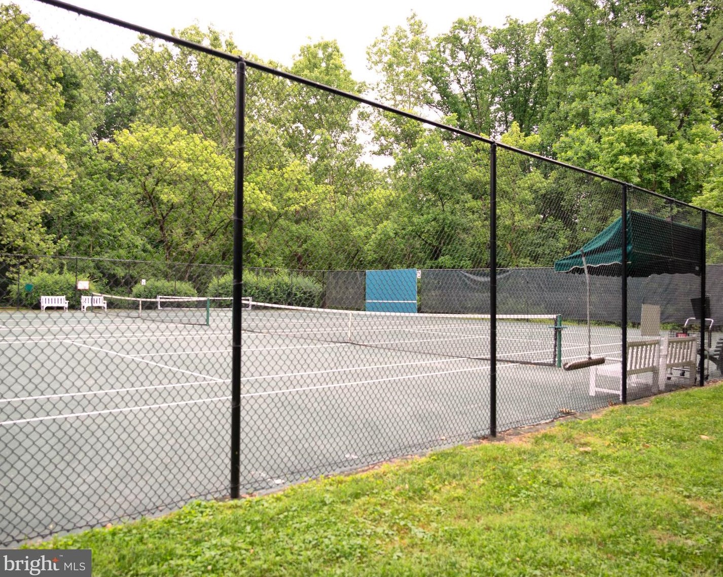 1216 Fallsmead Way, Rockville MD 20854-5549 exterior