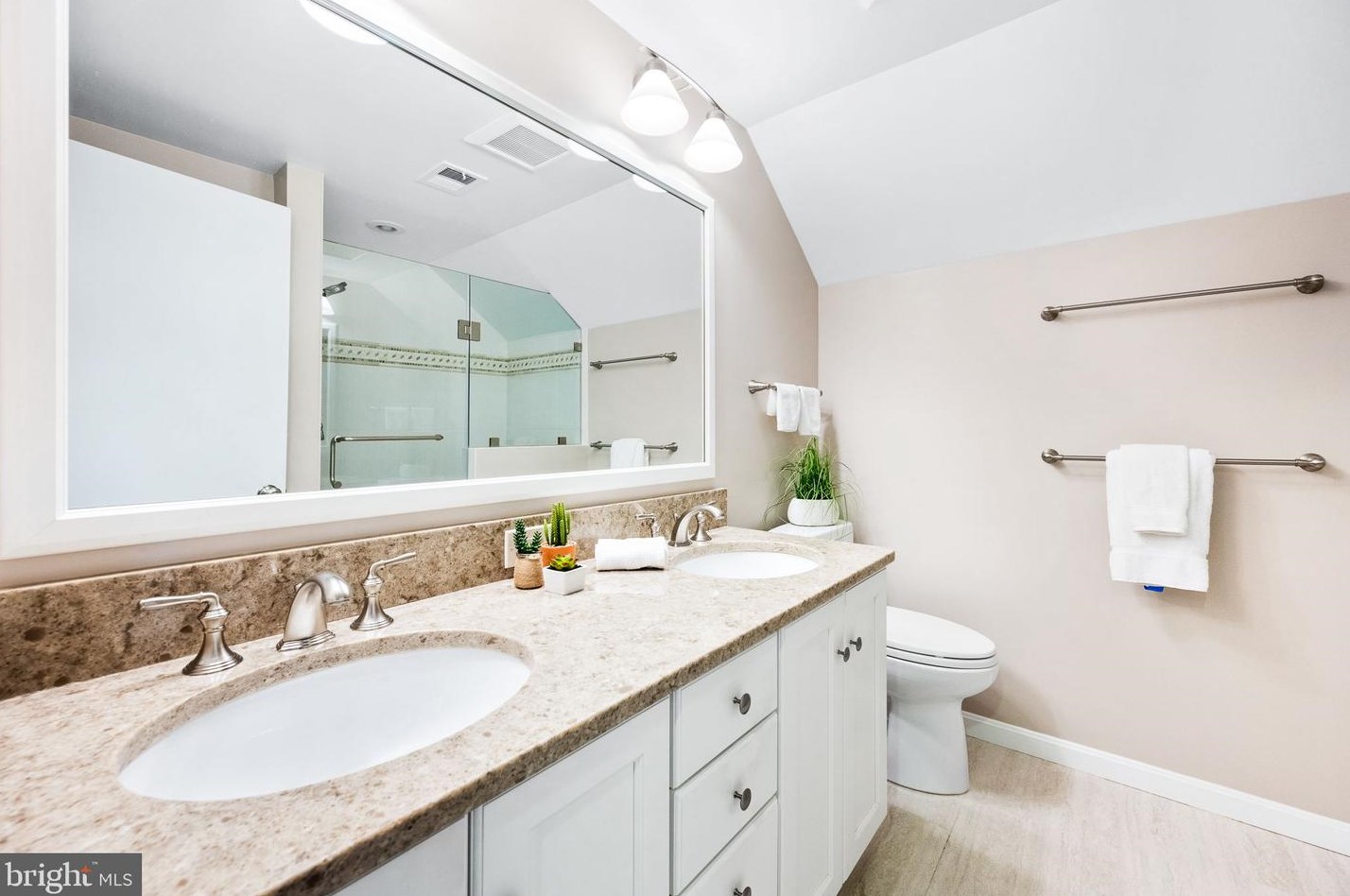 1216 Fallsmead Way, Rockville MD 20854-5549 exterior