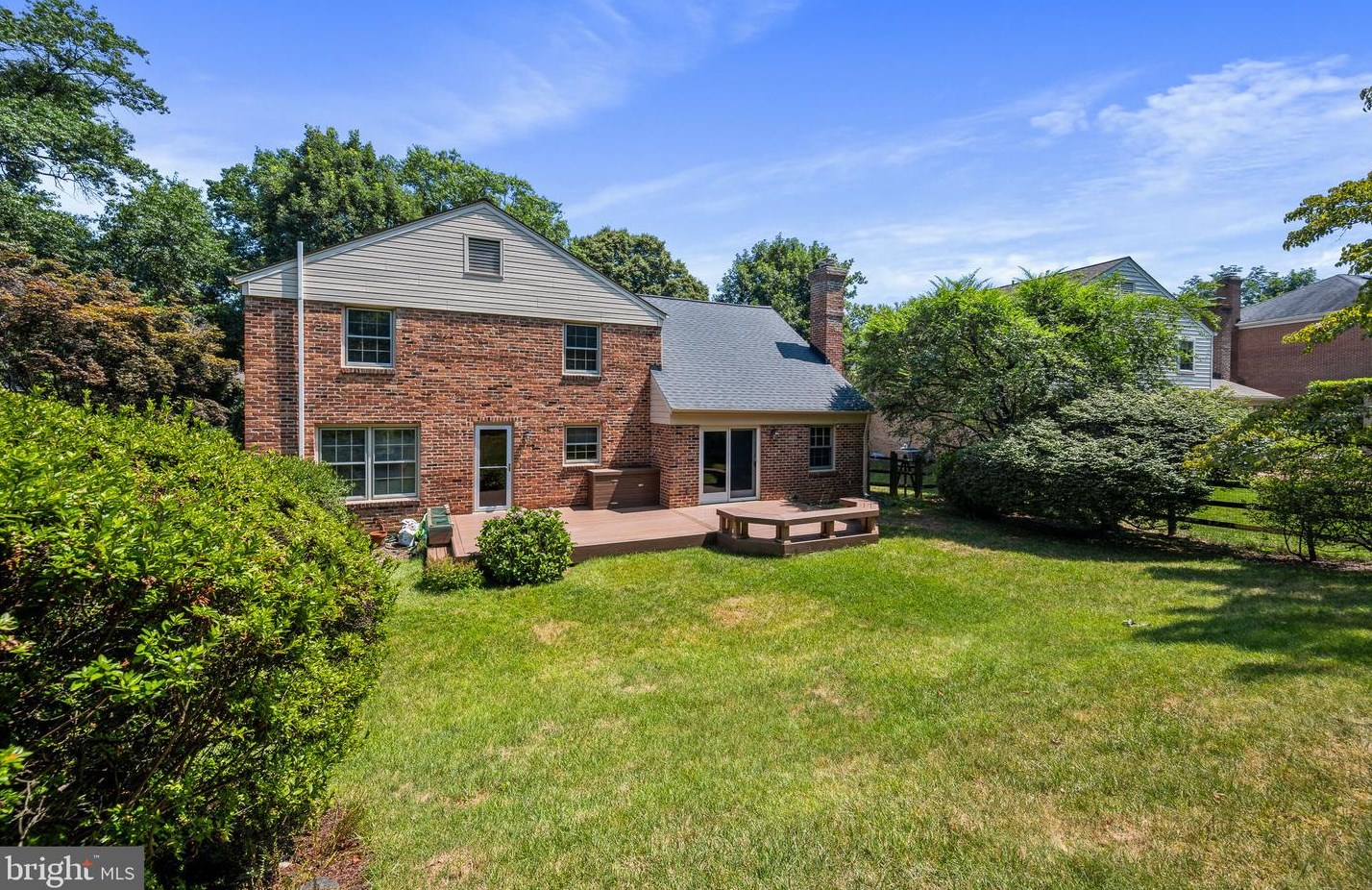 1216 Fallsmead Way, Rockville MD 20854-5549 exterior