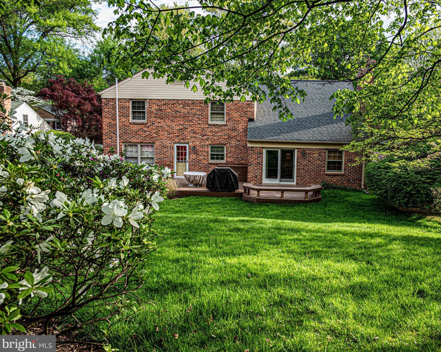 1216 Fallsmead Way, Rockville MD 20854-5549 exterior